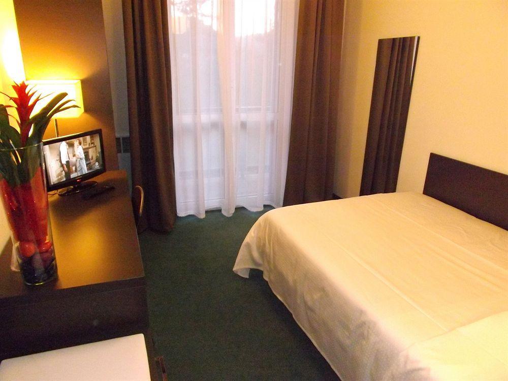 Hotel Roncobilaccio Roncobillaccio Eksteriør billede