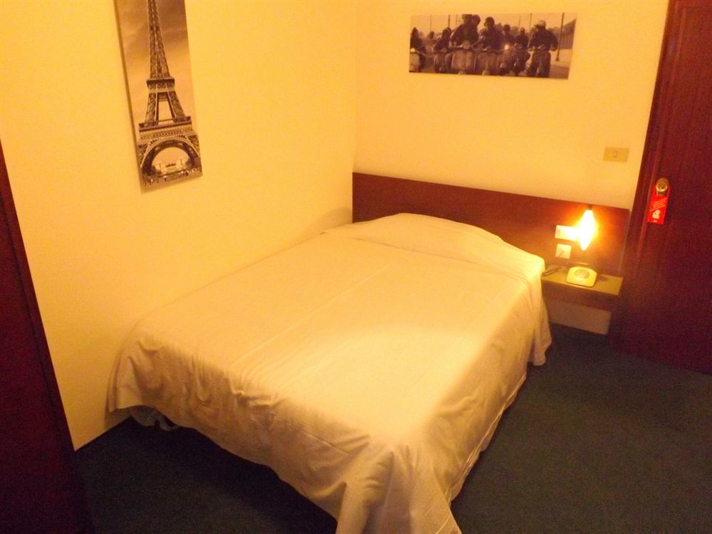 Hotel Roncobilaccio Roncobillaccio Eksteriør billede