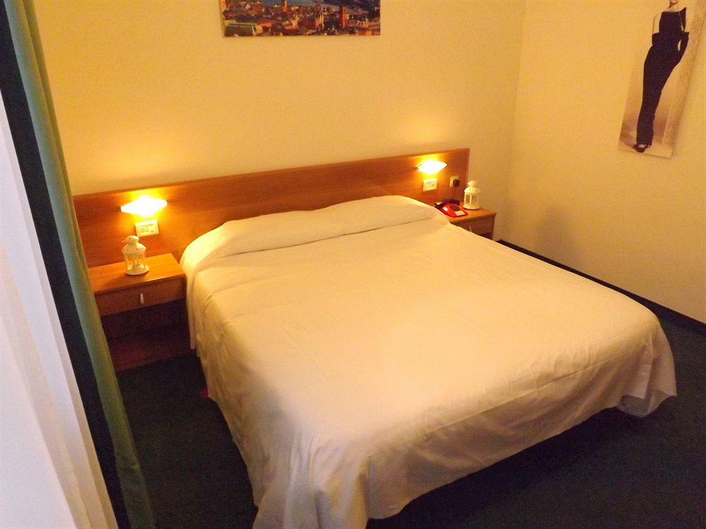 Hotel Roncobilaccio Roncobillaccio Eksteriør billede