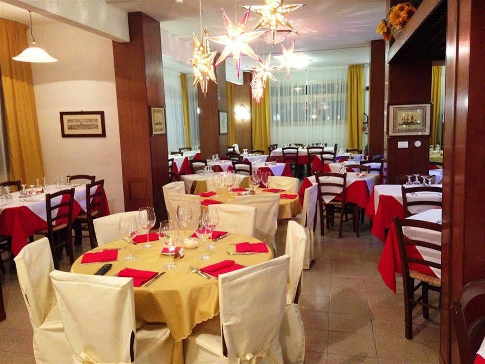 Hotel Roncobilaccio Roncobillaccio Eksteriør billede